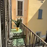 Palazzo Gamba Denti 아파트 벨라노