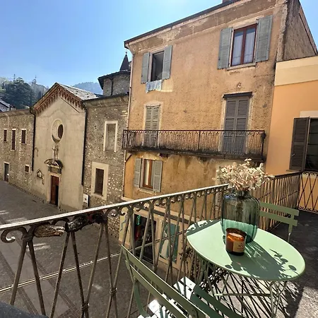 Palazzo Gamba Denti * Bellano